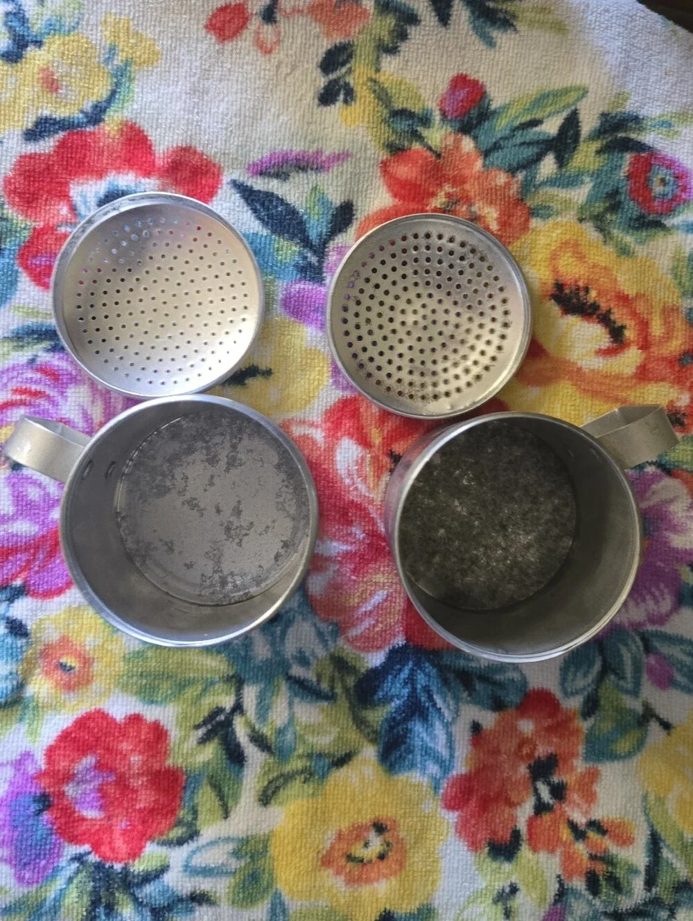 Vintage Aluminum Shaker Set with Handles - Kitchen Seasoning Dispensers